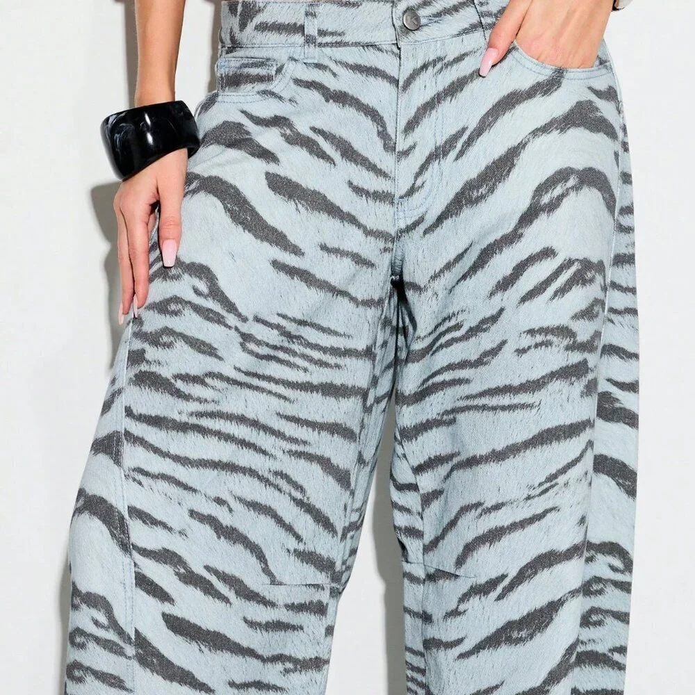 Light Wash Casual Women's Wide Leg High Rise Palazzo Jeans with Tiger Print